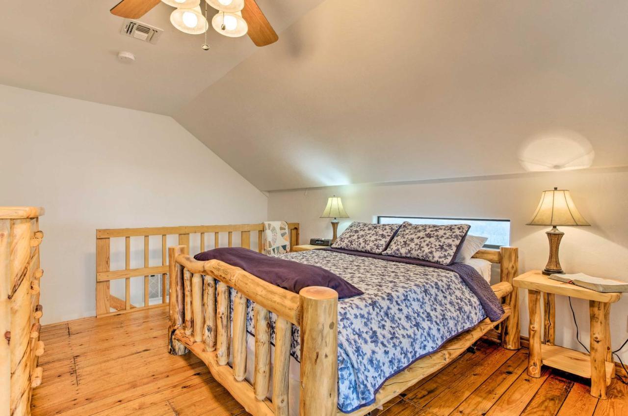 Medicine Park Cabin Rental With Mountain View Екстер'єр фото